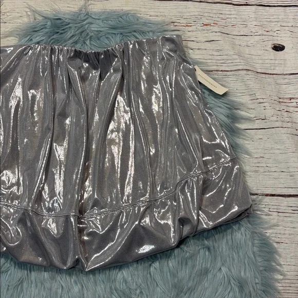 NWT Anthropologie Maeve Shine Silver Strapless Bubble Top - Picture 5 of 8